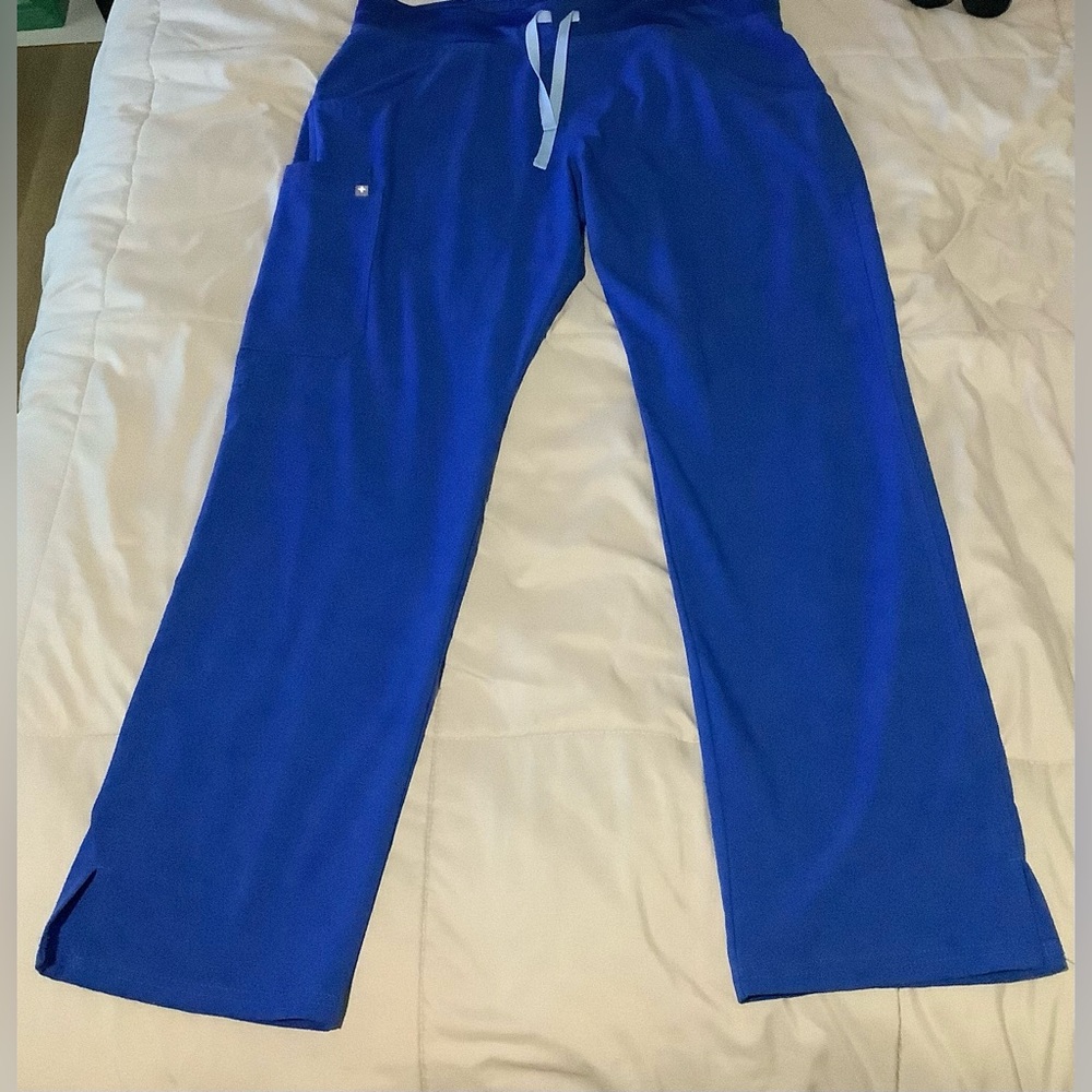 Figs Scrub Kade Cargo Royal Blue Pants Large